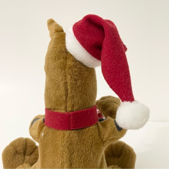 Gemmy Scooby Doo Christmas Dog Plush Singing Dancing Candy Cane Santa Hat - Picture 8 of 17
